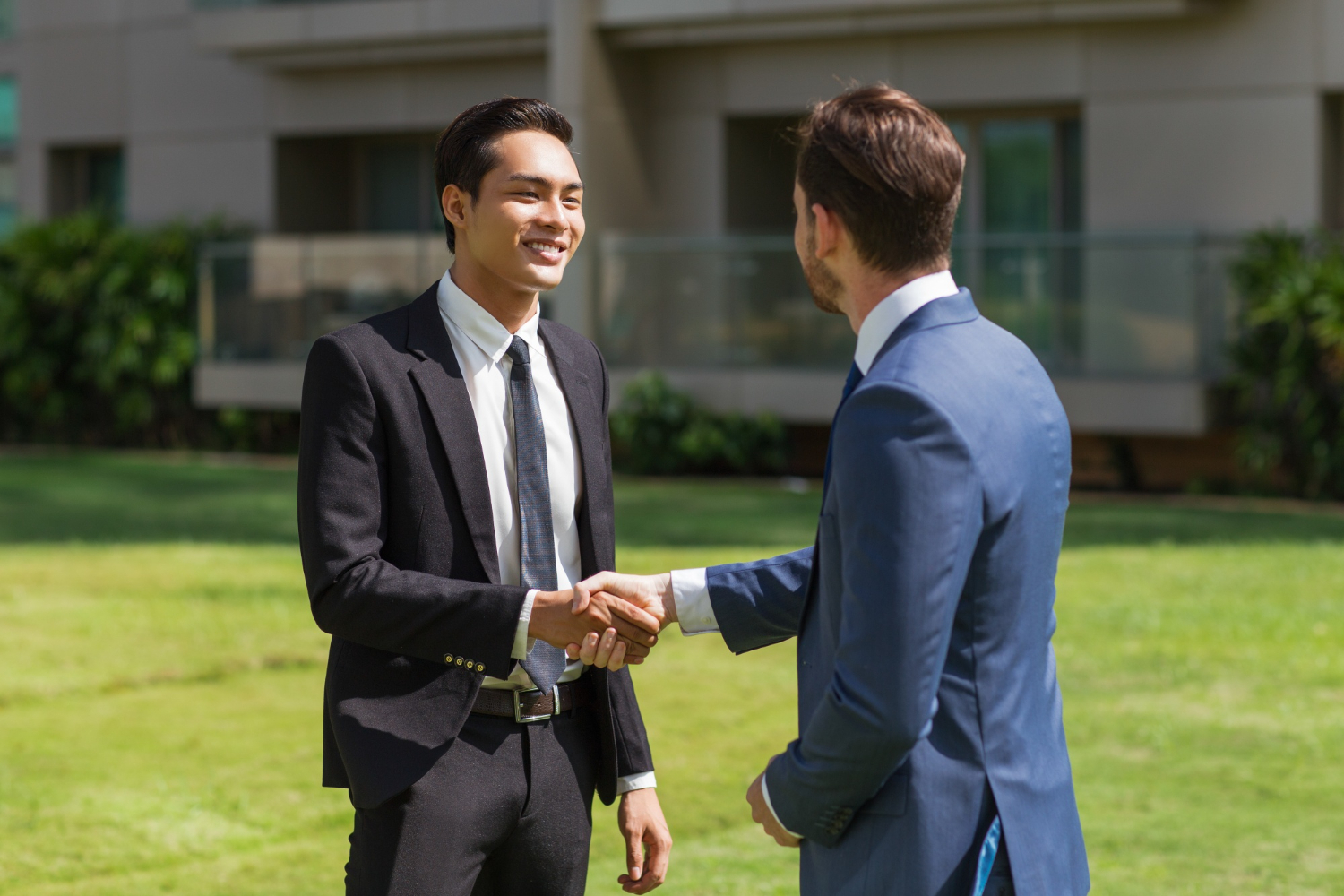 Networking อย่างไรให้ประสบความสำเร็จ